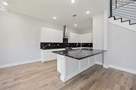 4923 Golden Forest Drive Houston TX 77091