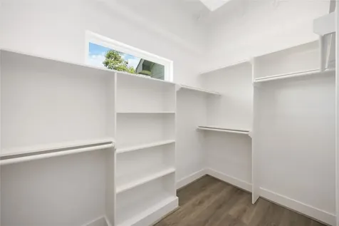 4923 Golden Forest Drive Houston TX 77091