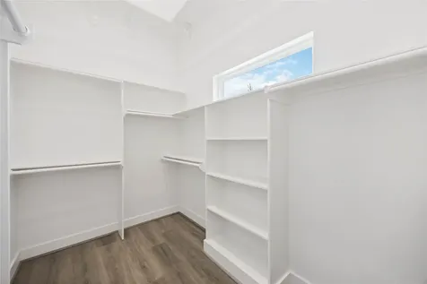 4923 Golden Forest Drive Houston TX 77091