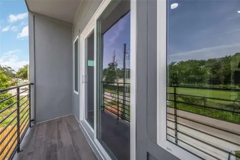 4923 Golden Forest Drive Houston TX 77091