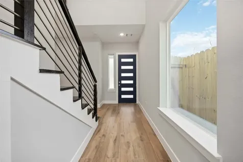 4923 Golden Forest Drive Houston TX 77091