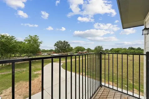 1900 Lezak Road Sealy TX 77474