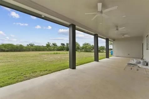 1900 Lezak Road Sealy TX 77474