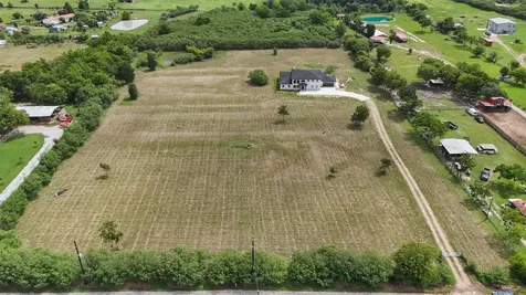 1900 Lezak Road Sealy TX 77474