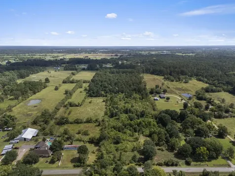 576 County Road 614 Dayton TX 77535