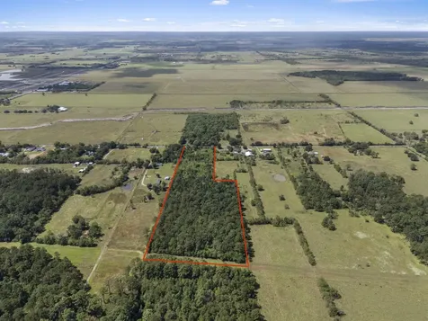 576 County Road 614 Dayton TX 77535