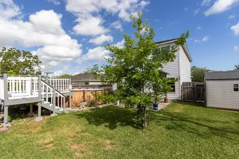 9515 Amberjack Drive Texas City TX 77591