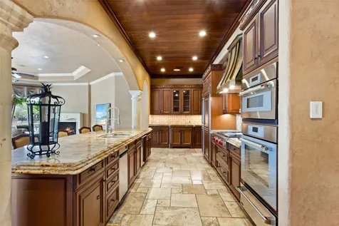 11703 Empress Oaks Court Houston TX 77082