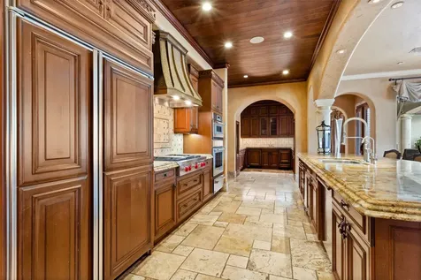 11703 Empress Oaks Court Houston TX 77082