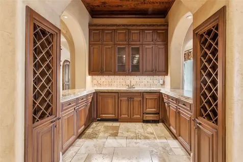11703 Empress Oaks Court Houston TX 77082