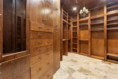 11703 Empress Oaks Court Houston TX 77082