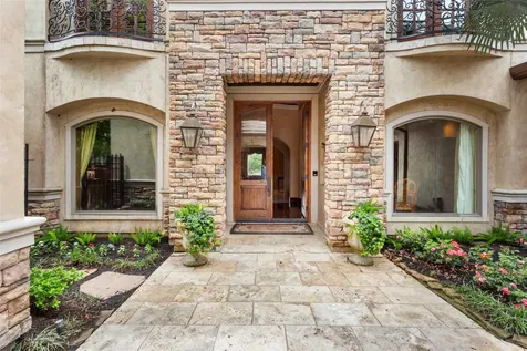 11703 Empress Oaks Court Houston TX 77082