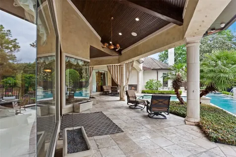 11703 Empress Oaks Court Houston TX 77082