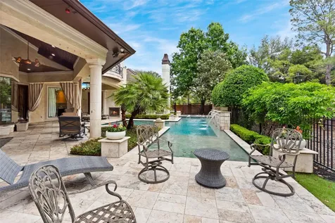 11703 Empress Oaks Court Houston TX 77082