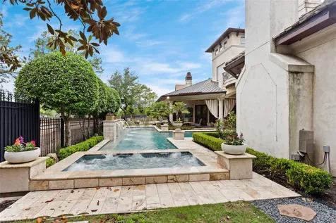 11703 Empress Oaks Court Houston TX 77082