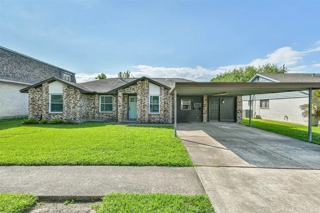 3410 Crestmeadow Drive Pasadena TX 77505