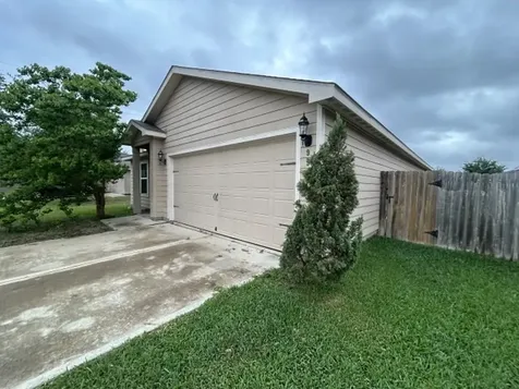 996 Lake View Circle W Brookshire TX 77423