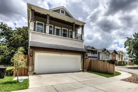 922 Alexander Street Houston TX 77008