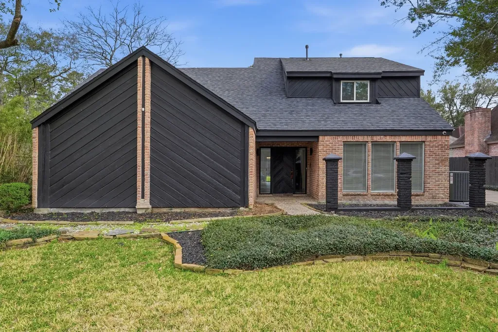 1819 Big Horn Drive Houston TX 77090