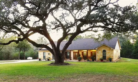 4443 Highway 90 Alleyton TX 78935