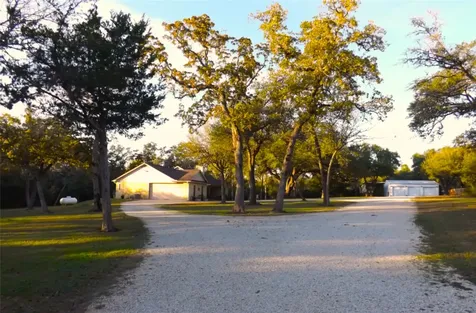 4443 Highway 90 Alleyton TX 78935