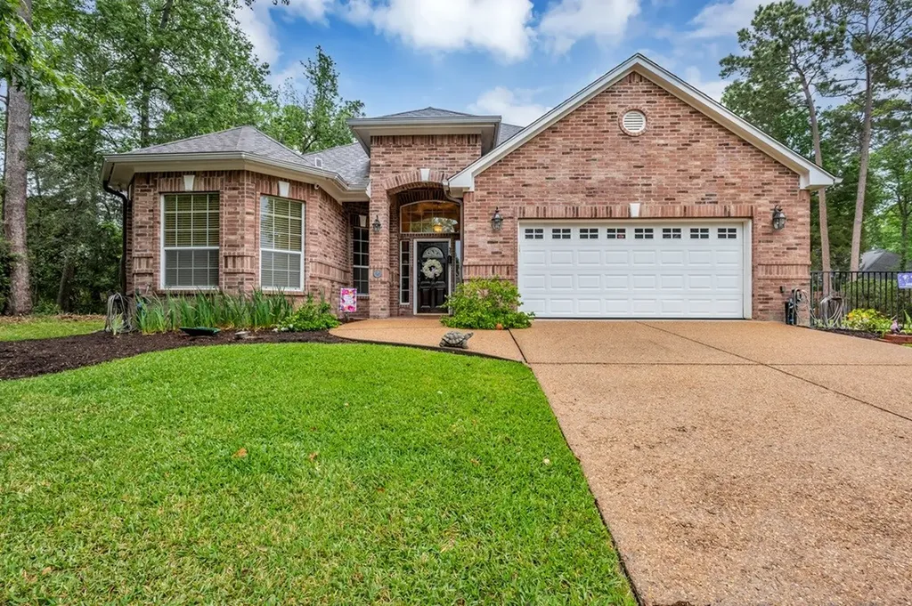 13414 Cherry Hill Drive Montgomery TX 77356