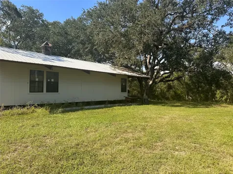 612 Byrd Salyer Road Bay City TX 77414