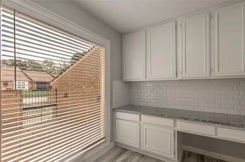 658 Cherry Hills Huntsville TX 77340