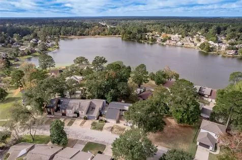 658 Cherry Hills Huntsville TX 77340