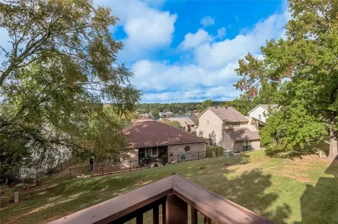 658 Cherry Hills Huntsville TX 77340
