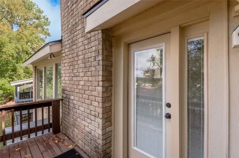 658 Cherry Hills Huntsville TX 77340