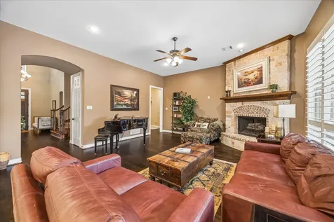 107 Cherry Bark Place Montgomery TX 77316