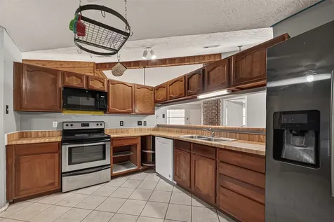 10135 Shell Rock Road La Porte TX 77571