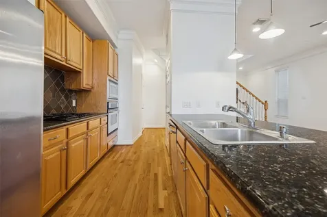 3322 Garden Crest Lane Houston TX 77018