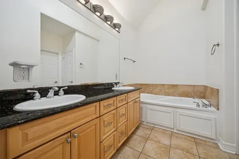 3322 Garden Crest Lane Houston TX 77018