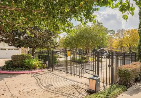 3322 Garden Crest Lane Houston TX 77018