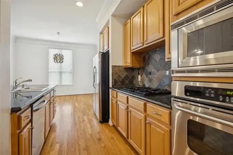 3322 Garden Crest Lane Houston TX 77018