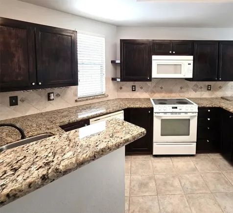 58 Breezy Point Place The Woodlands TX 77381