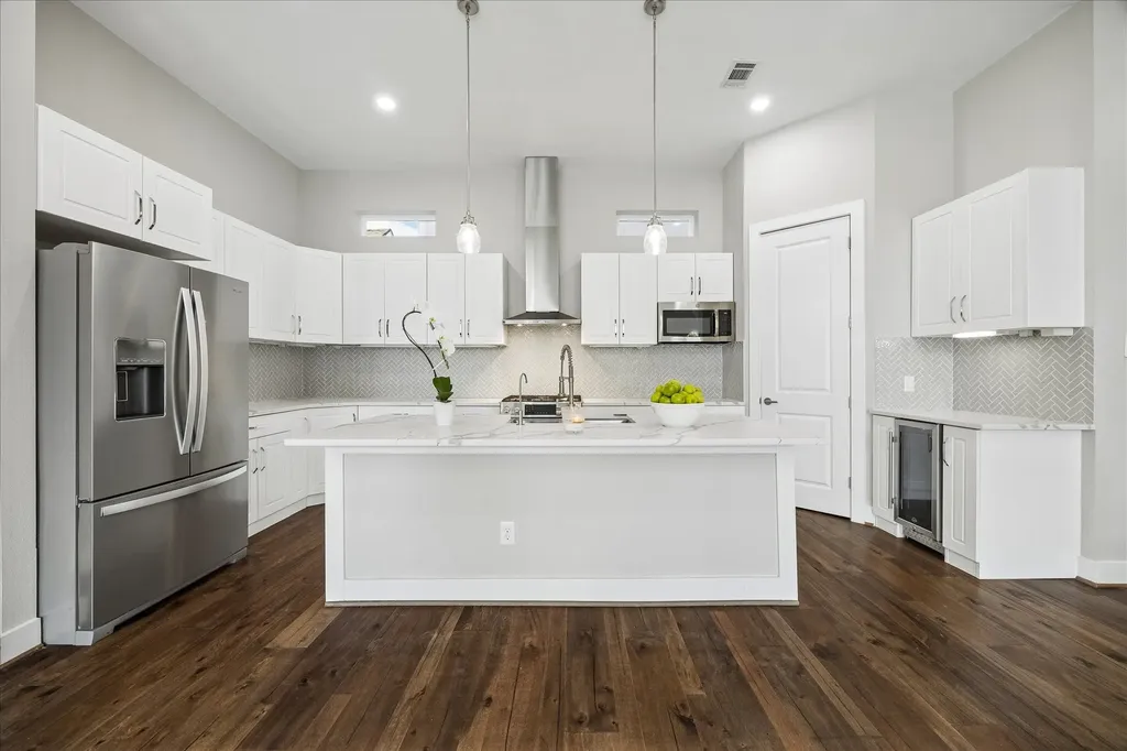 1106 Fowler Street Houston TX 77007