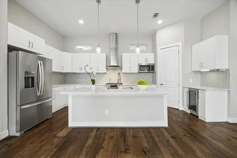 1106 Fowler Street Houston TX 77007