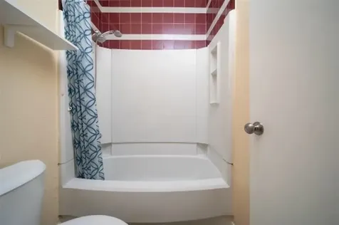 8293 Sands Point Drive 185 Houston TX 77036
