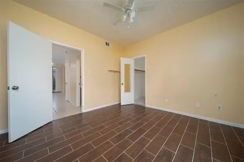 8293 Sands Point Drive 185 Houston TX 77036