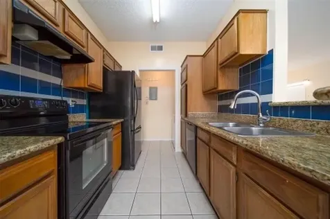 8293 Sands Point Drive 185 Houston TX 77036