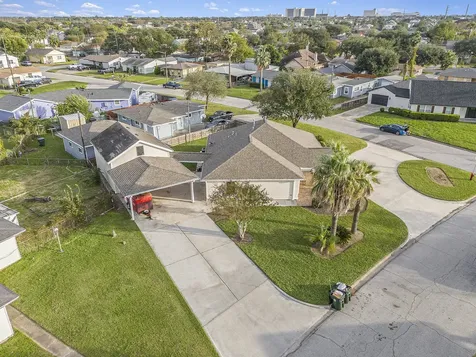 1310 Bayou Shore Drive Galveston TX 77551