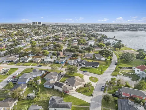 1310 Bayou Shore Drive Galveston TX 77551