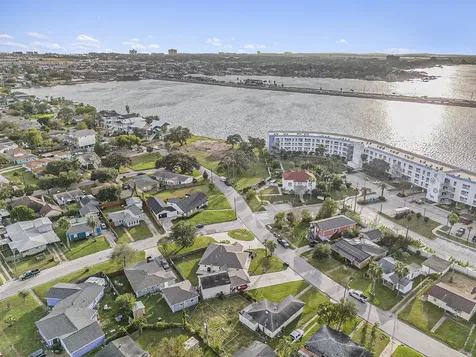 1310 Bayou Shore Drive Galveston TX 77551