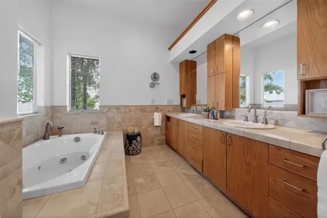 20998 Kiva Circle Flint TX 75762