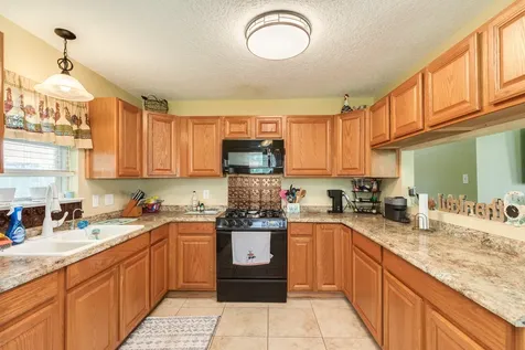 619 S Wilson Street Brazoria TX 77422
