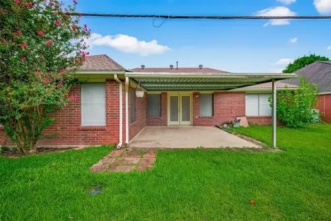 914 W Peach Hollow Circle Pearland TX 77584