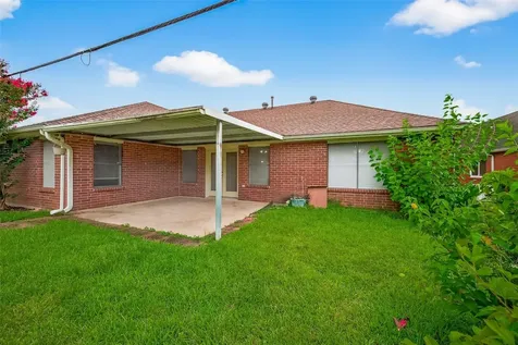 914 W Peach Hollow Circle Pearland TX 77584